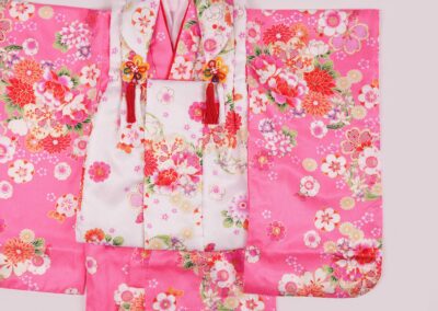 ３歳 女の子 七五三衣装 ピンク・白 花紋